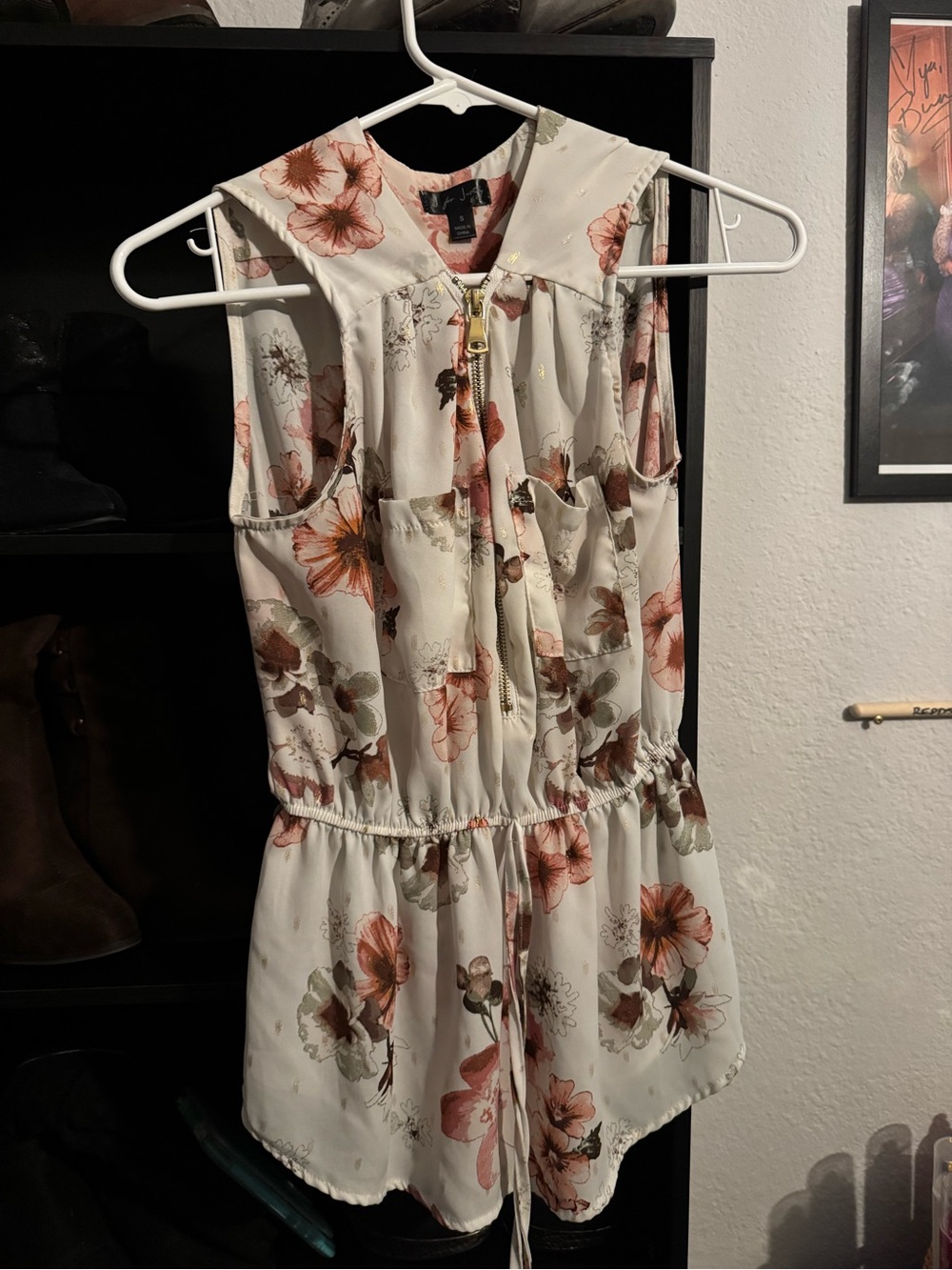 J for Justify Cream Floral Sleeveless Zip-Front Top with Pink & Green Flowers